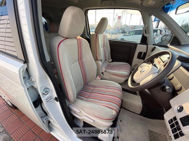 Toyota PORTE 2016-03 8285044-8