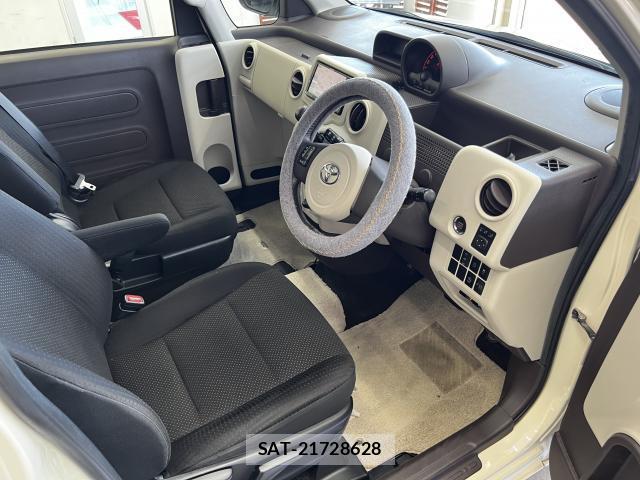 Toyota PORTE 2015-07 8285608-15
