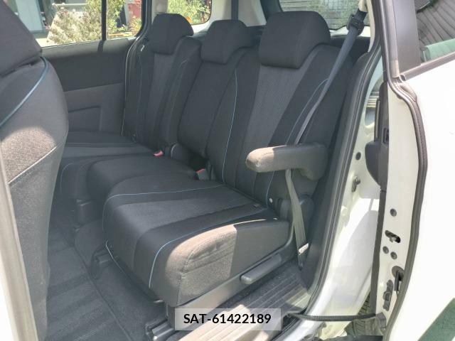 Mazda PREMACY 2012-03 8283733-11