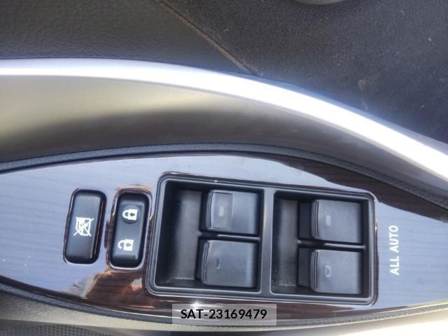 Toyota PREMIO 2019-07 8277144-13