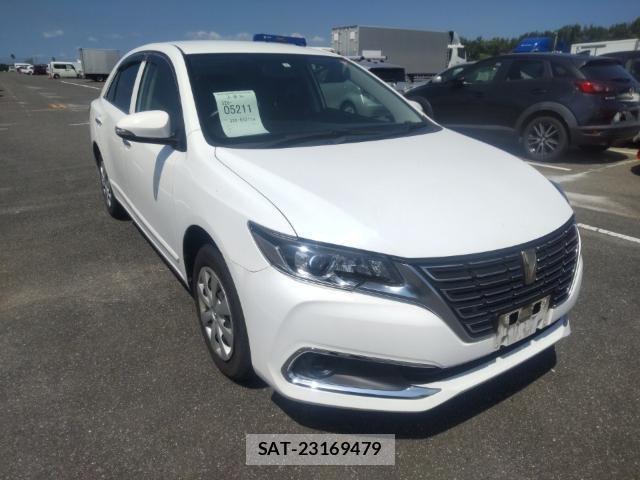Toyota PREMIO 2019-07 8277144-3