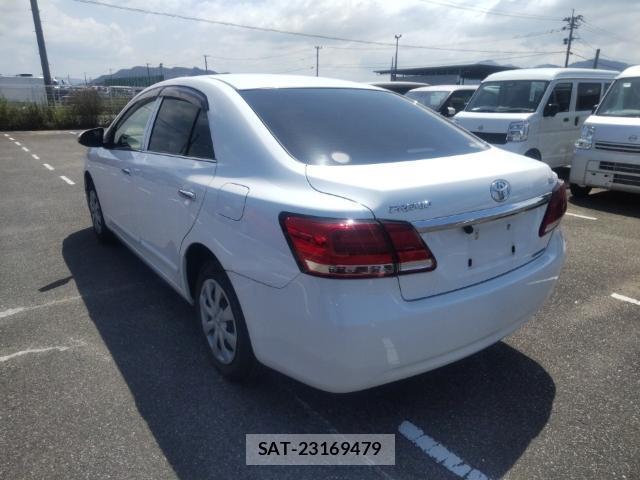 Toyota PREMIO 2019-07 8277144-5