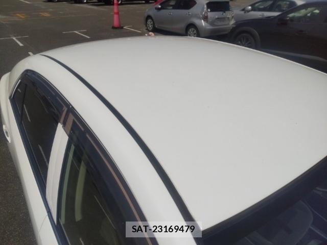 Toyota PREMIO 2019-07 8277144-6