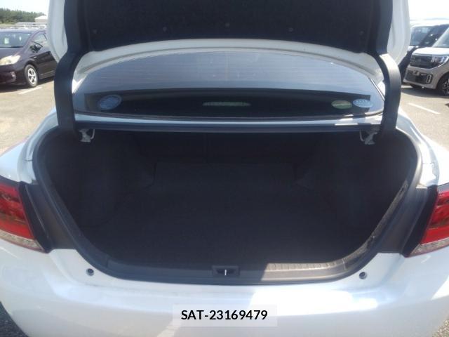 Toyota PREMIO 2019-07 8277144-7