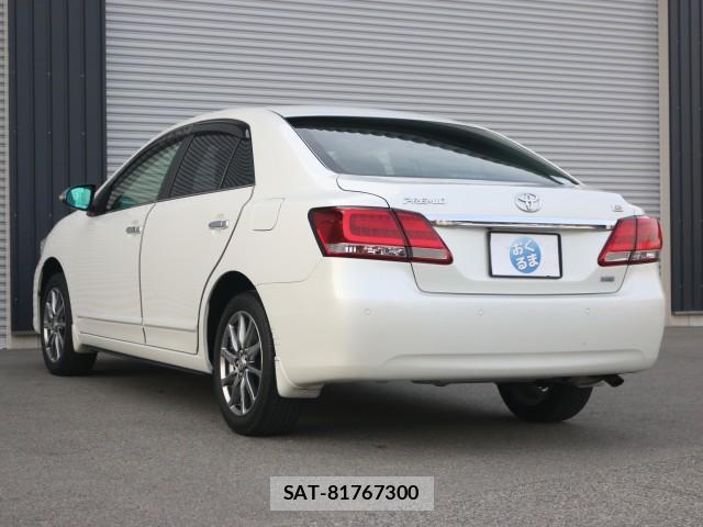 Toyota PREMIO 2017-03 8277591-14