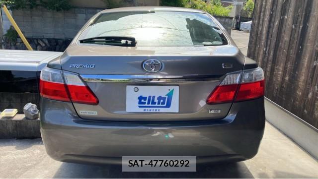 Toyota PREMIO 2008-01 8282321-1