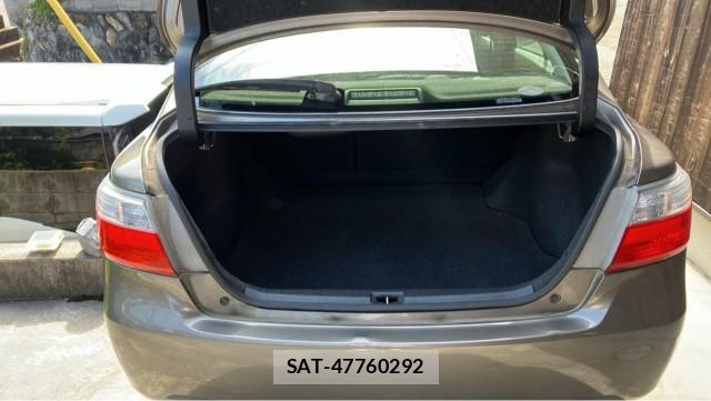 Toyota PREMIO 2008-01 8282321-17
