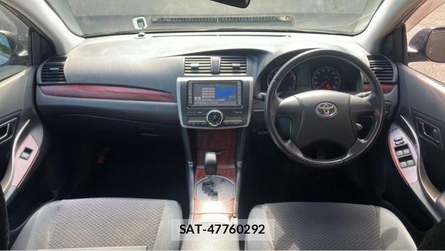 Toyota PREMIO 2008-01 8282321-2