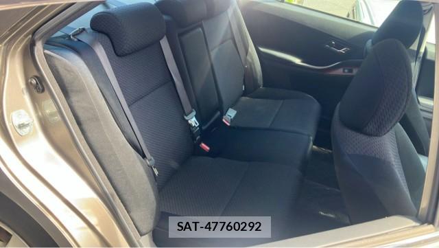 Toyota PREMIO 2008-01 8282321-6