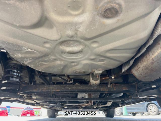 Toyota PRIUS ALPHA 2012-11 8276826-18