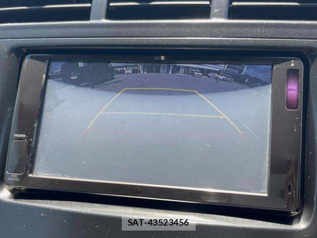 Toyota PRIUS ALPHA 2012-11 8276826-5