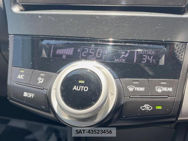 Toyota PRIUS ALPHA 2012-11 8276826-6