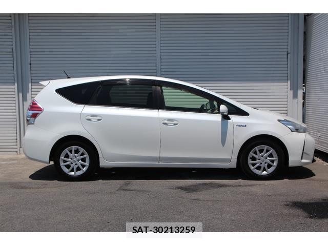 Toyota PRIUS ALPHA 2015-01 8276836-3