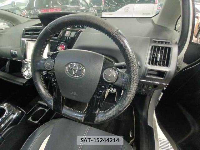 Toyota PRIUS ALPHA 2015-08 8277001-2