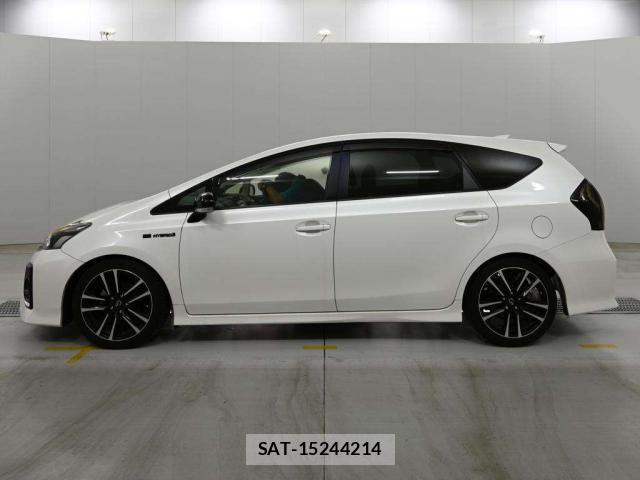 Toyota PRIUS ALPHA 2015-08 8277001-6