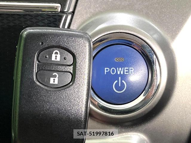 Toyota PRIUS ALPHA 2015-06 8277407-6