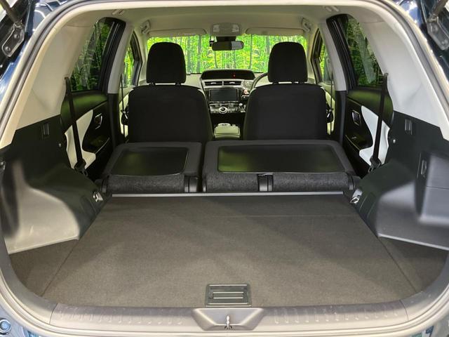 Toyota PRIUS ALPHA 2018-06 8277531-9