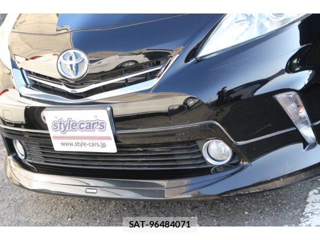 Toyota PRIUS ALPHA 2014-01 8278691-12