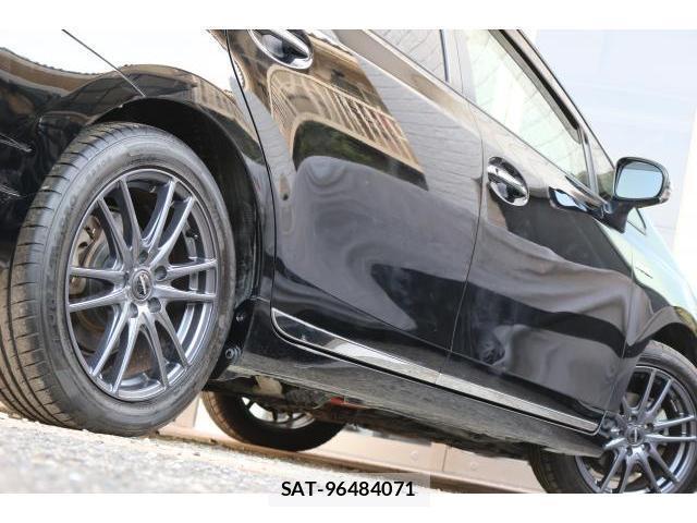 Toyota PRIUS ALPHA 2014-01 8278691-8