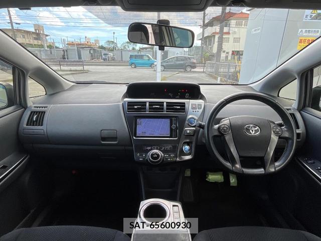 Toyota PRIUS ALPHA 2013-12 8279576-1