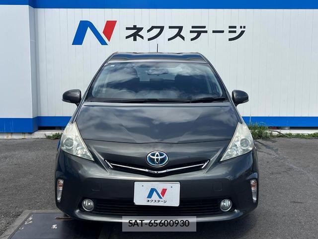 Toyota PRIUS ALPHA 2013-12 8279576-13