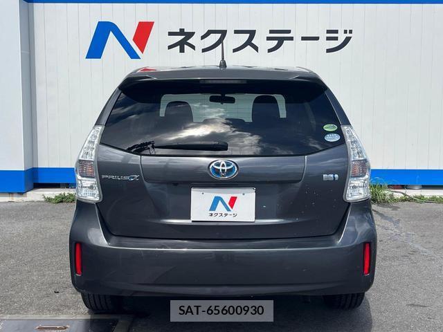 Toyota PRIUS ALPHA 2013-12 8279576-14