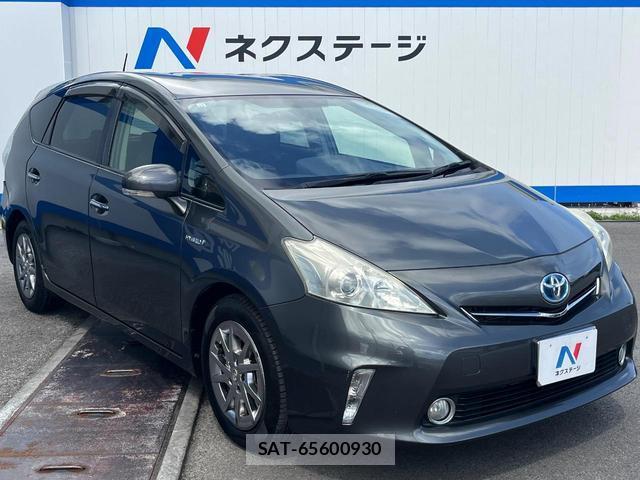Toyota PRIUS ALPHA 2013-12 8279576-15