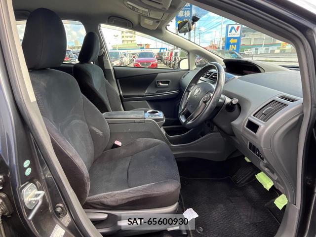 Toyota PRIUS ALPHA 2013-12 8279576-7