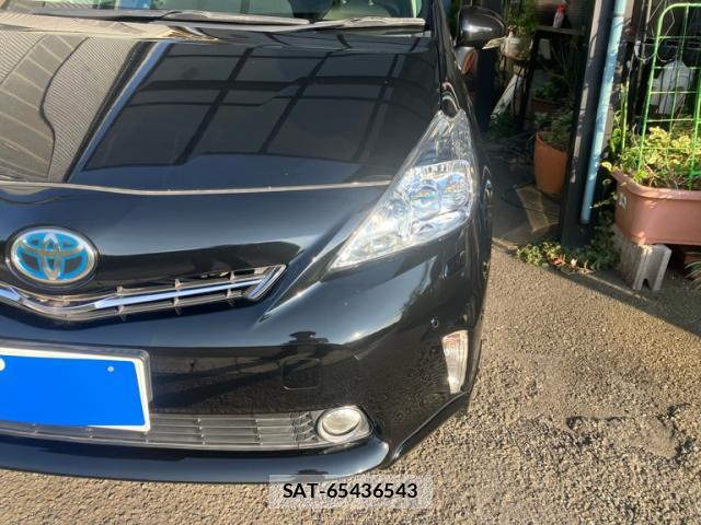 Toyota PRIUS ALPHA 2012-05 8279629-12