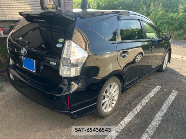 Toyota PRIUS ALPHA 2012-05 8279629-2