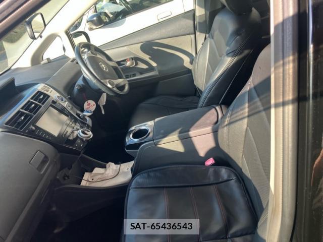 Toyota PRIUS ALPHA 2012-05 8279629-6
