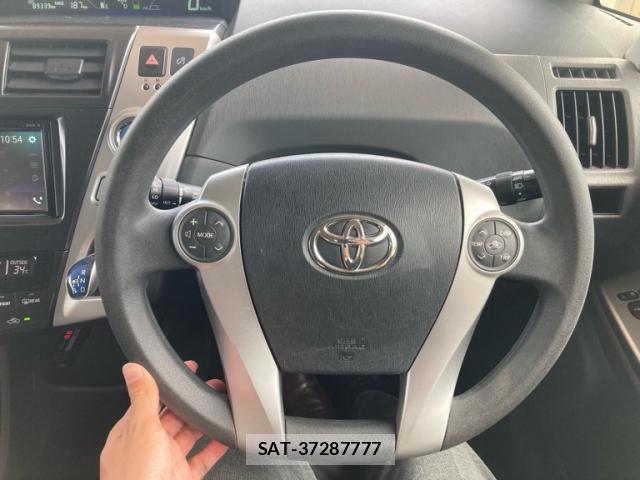 Toyota PRIUS ALPHA 2012-03 8279648-17