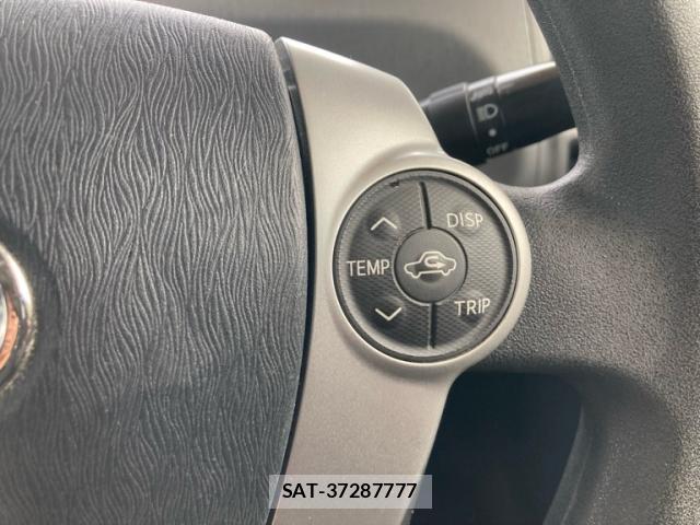Toyota PRIUS ALPHA 2012-03 8279648-18