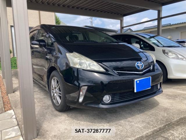Toyota PRIUS ALPHA 2012-03 8279648-2