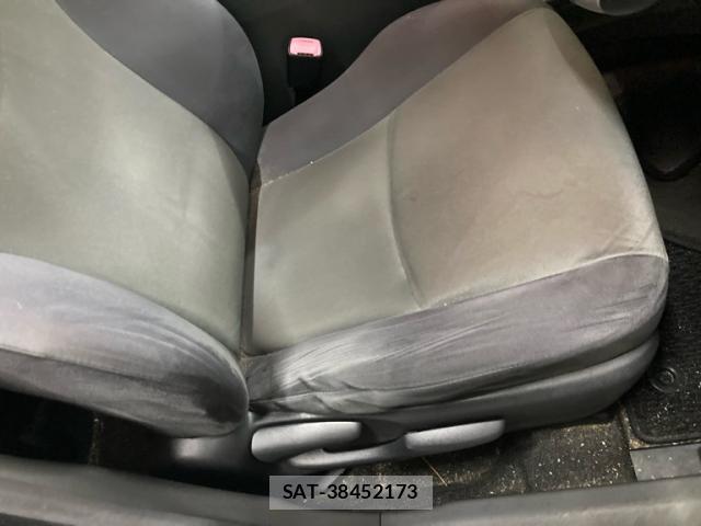 Toyota PRIUS ALPHA 2013-08 8279703-14