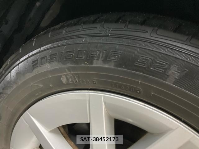 Toyota PRIUS ALPHA 2013-08 8279703-3