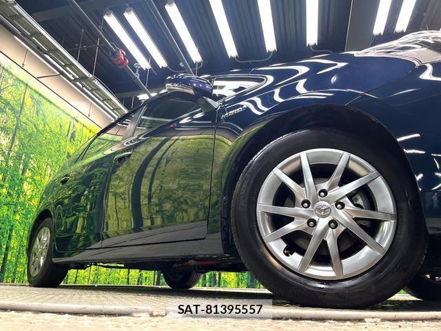 Toyota PRIUS ALPHA 2016-07 8279766-12