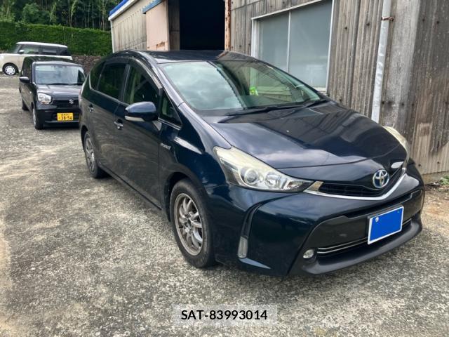 Toyota PRIUS ALPHA 2016-06 8279851-1
