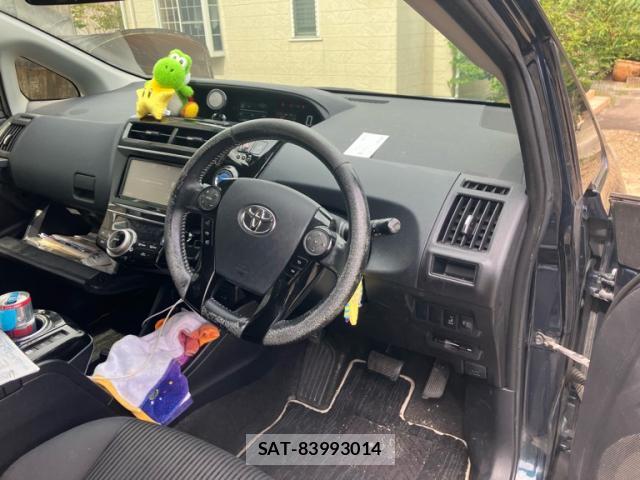 Toyota PRIUS ALPHA 2016-06 8279851-6