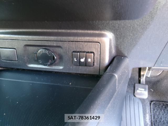 Toyota PRIUS ALPHA 2016-11 8279953-14