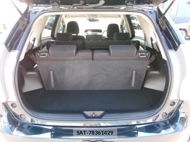 Toyota PRIUS ALPHA 2016-11 8279953-18