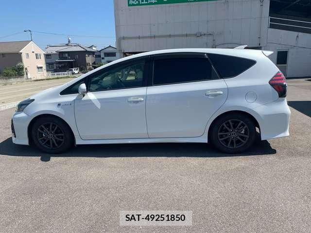 Toyota PRIUS ALPHA 2019-07 8280174-12