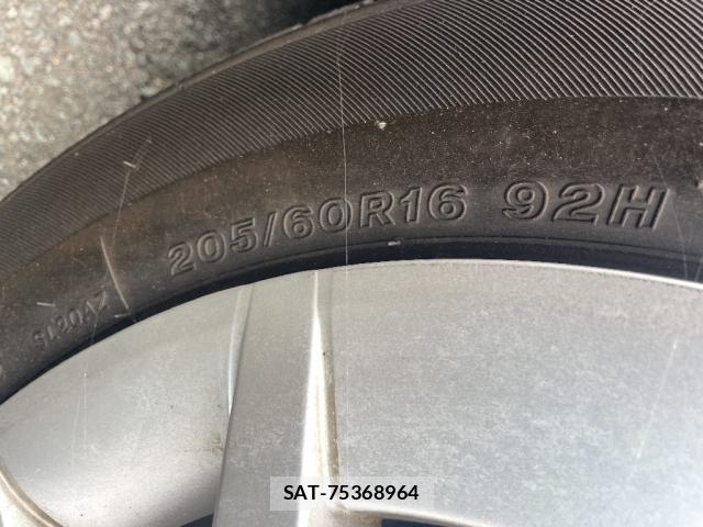 Toyota PRIUS ALPHA 2015-11 8280325-17