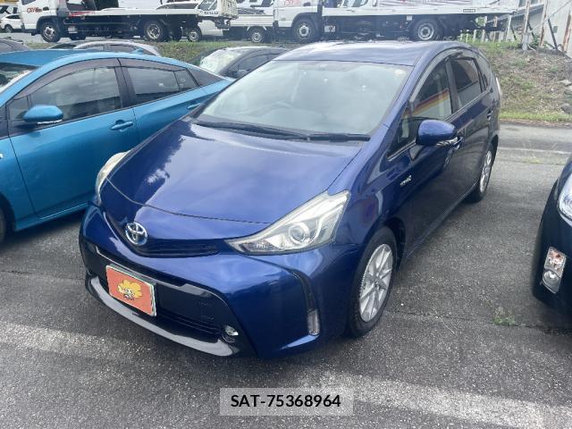 Toyota PRIUS ALPHA 2015-11 8280325-9