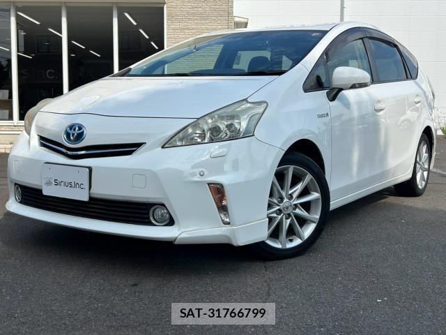 Toyota PRIUS ALPHA 2013-12 8280436-0