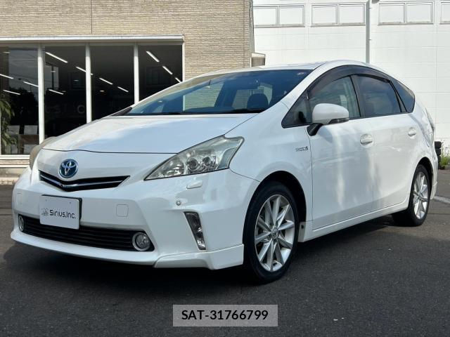 Toyota PRIUS ALPHA 2013-12 8280436-12