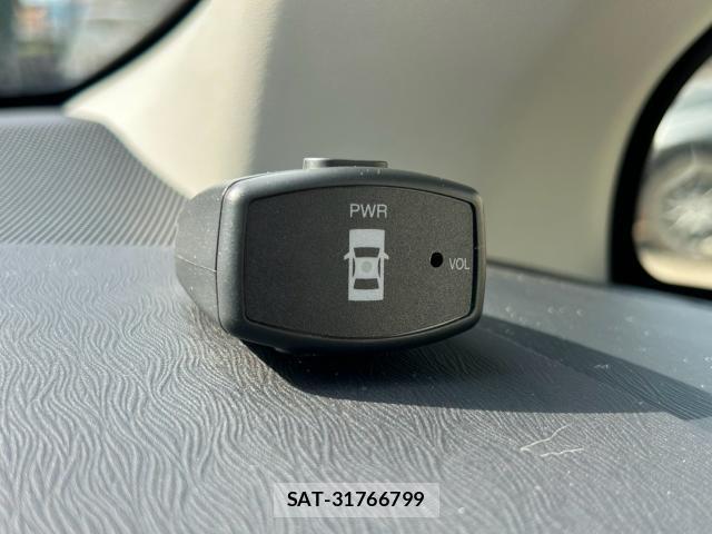 Toyota PRIUS ALPHA 2013-12 8280436-19