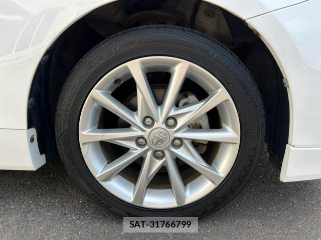 Toyota PRIUS ALPHA 2013-12 8280436-8