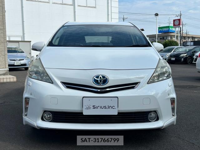 Toyota PRIUS ALPHA 2013-12 8280436-9