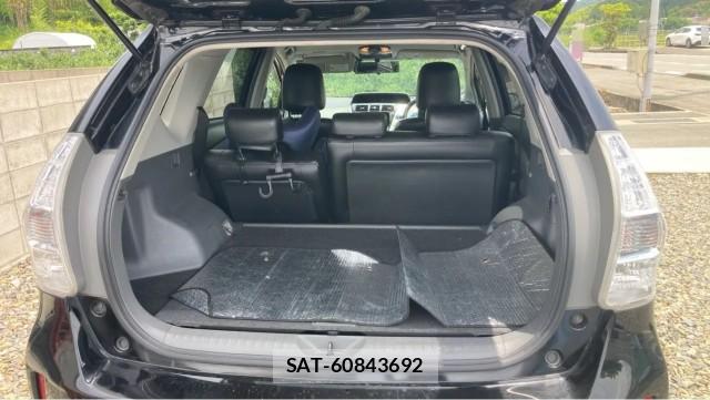 Toyota PRIUS ALPHA 2012-03 8280746-17